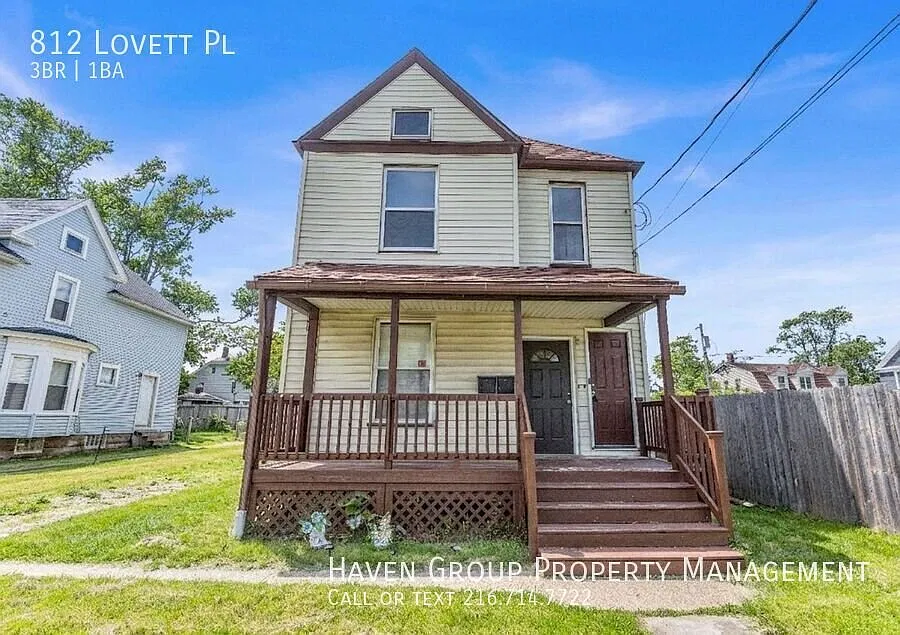812 Lovett Pl