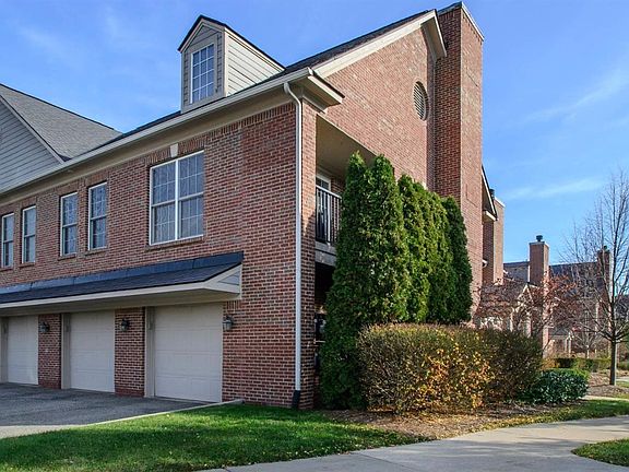 5th image of 5700 Wellesley Ln