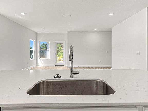 5th image of 2075 Wiregrass St