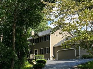 9 Walnut St, Bellingham, MA 02019