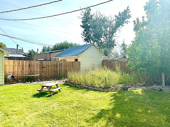 2nd image of 201 W Hugus Ave