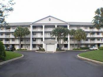 3rd image of 1709 Whitehall Dr APT 406