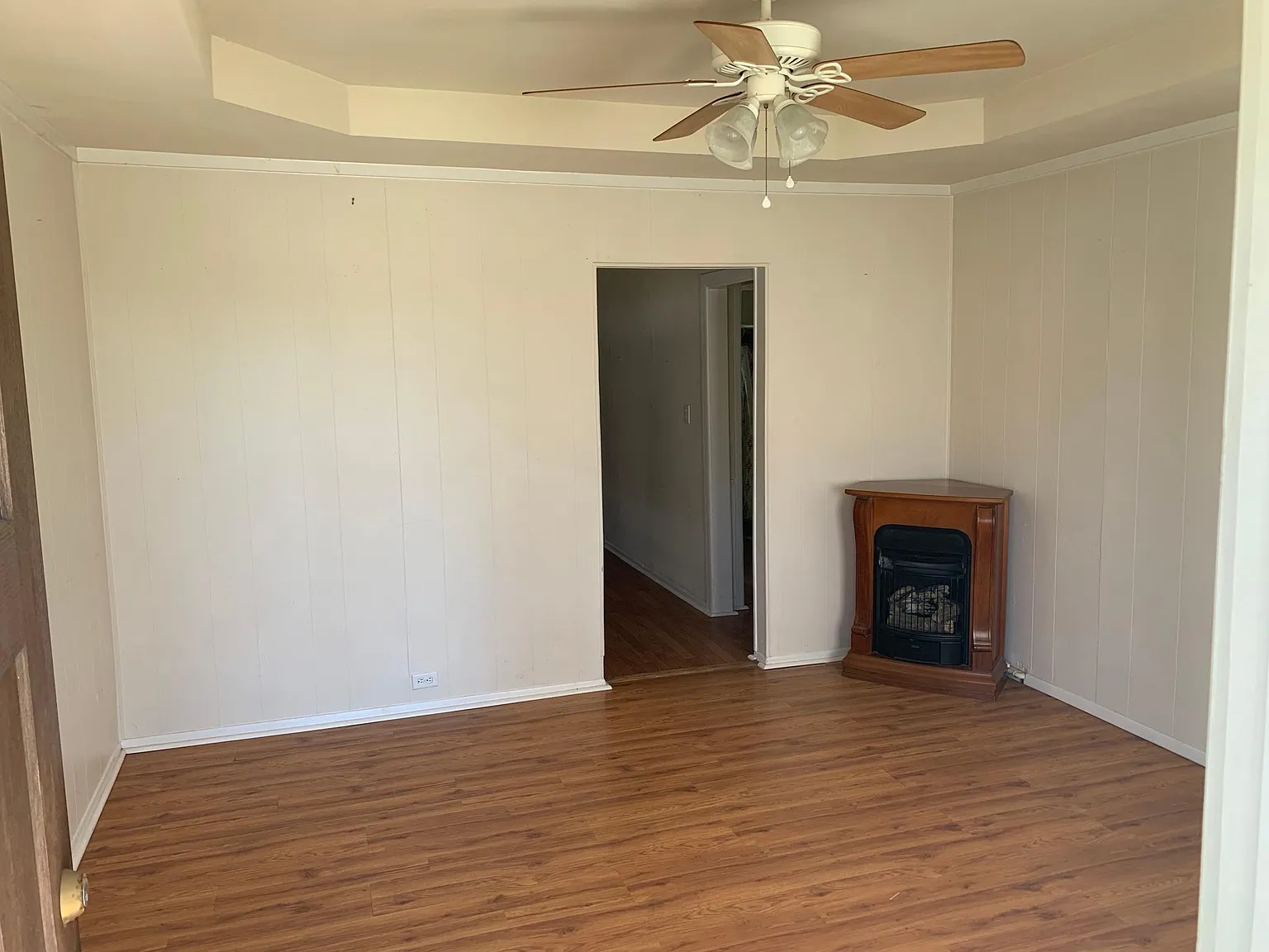 2 bed, 1000 sqft, $1,100 — Photo 4