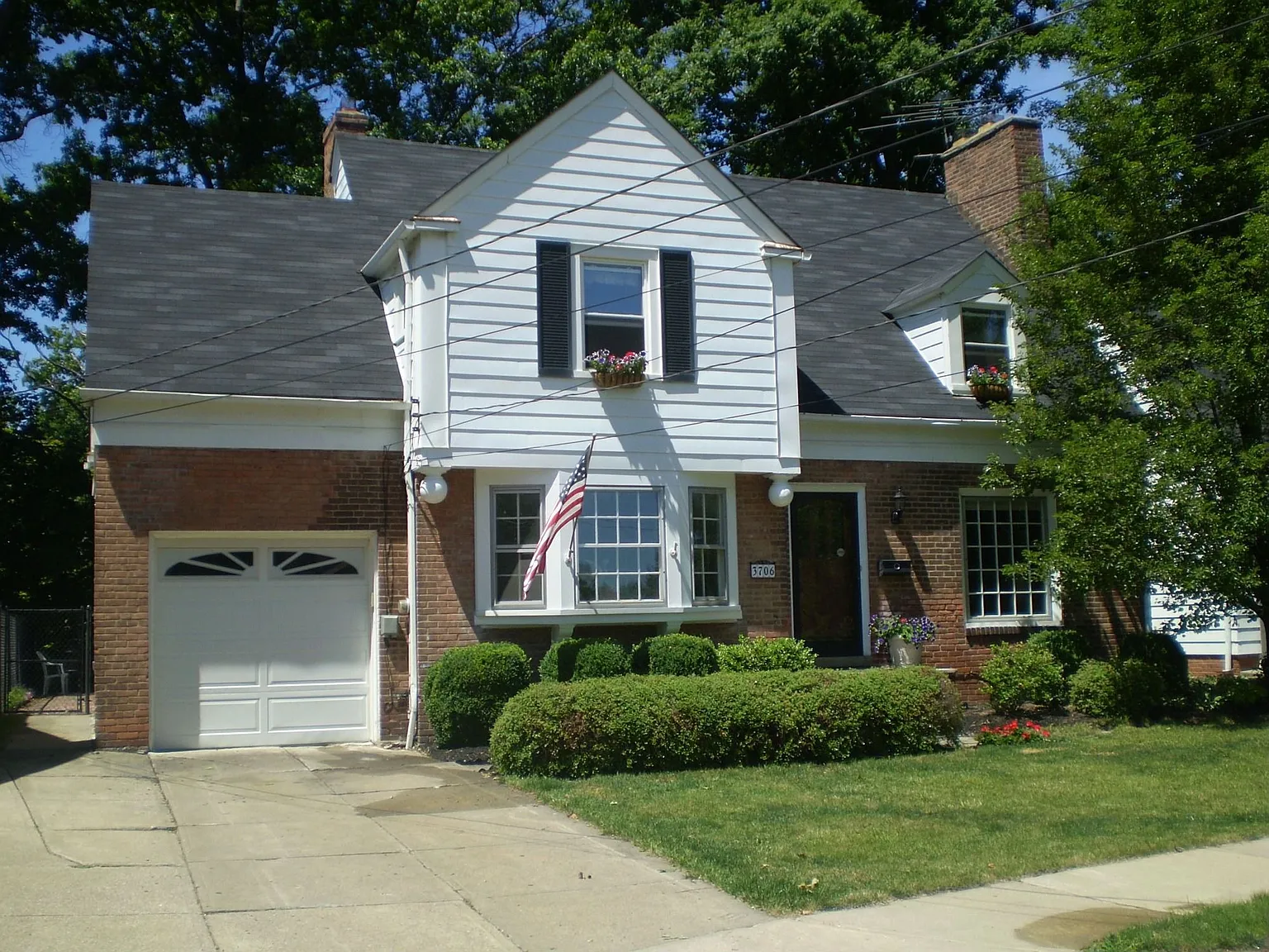 3706 W 179th St photo 1