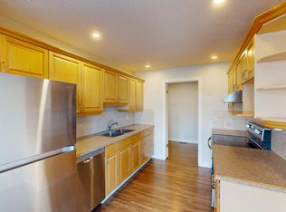 7205 4th St NE #28, Calgary, AB T2K5S3