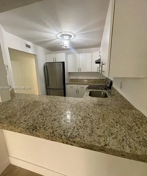 180 Royal Palm Rd #109 — Photo 2