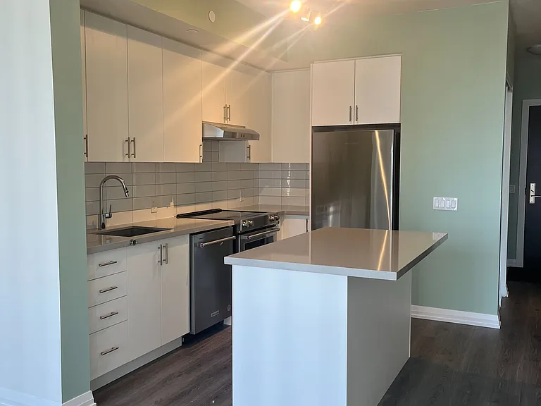 9000 Jane St #2104 — Photo 7