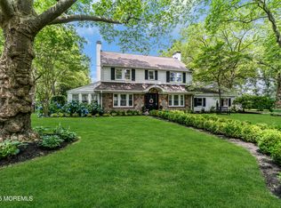 6 Buttonwood Dr, Shrewsbury, NJ 07702