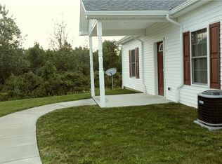 16460 Cottonwood Pl, Middlefield, OH 44062