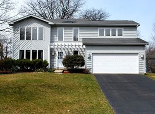 6746 Taos Ct, Lisle, IL 60532