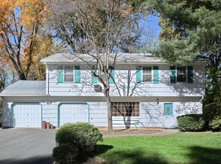 462 Pershing Ave, Washington Township, NJ 07676