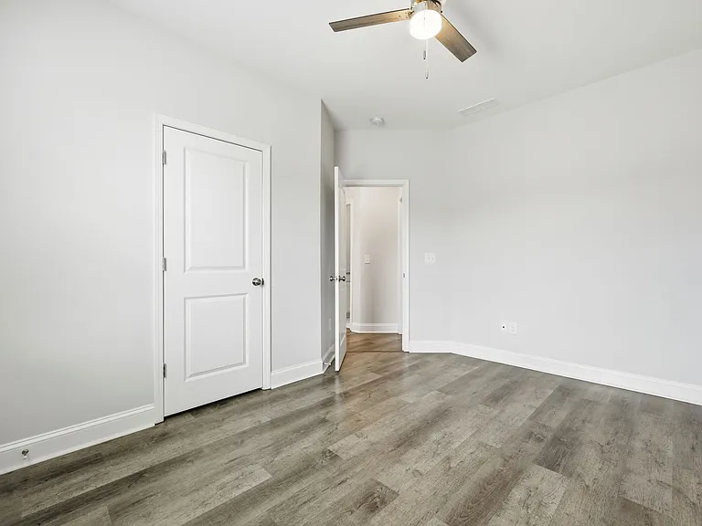 265 Mindees Ln — Photo 24
