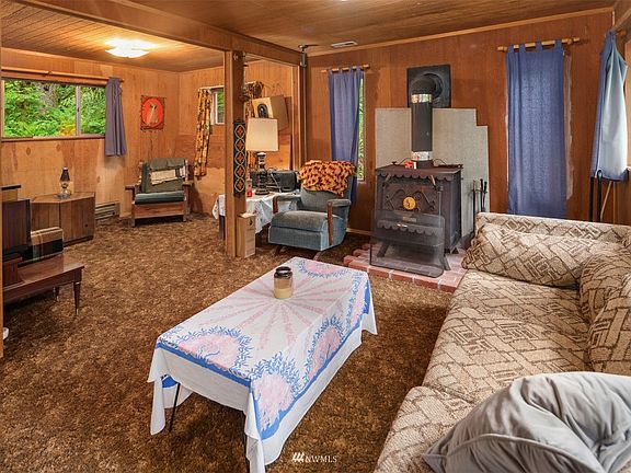 3rd image of 10236 Foss River Place