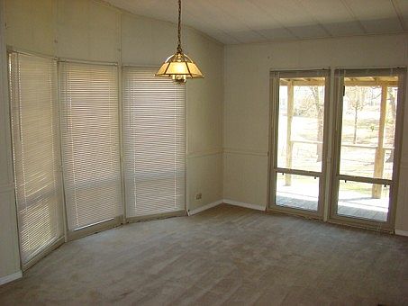 4th image of 37 Spradlin Dr