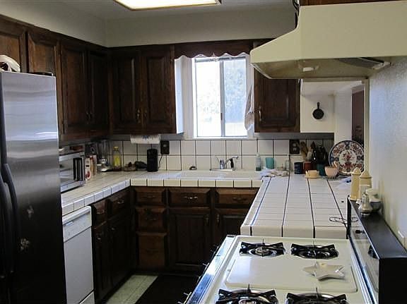 4th image of 9284 Orangevale Ave