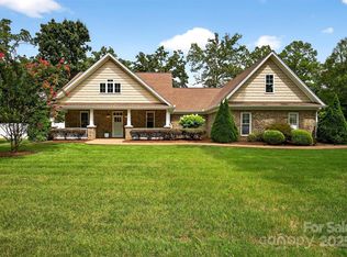 3020 Ridge Rd, Charlotte, NC 28269