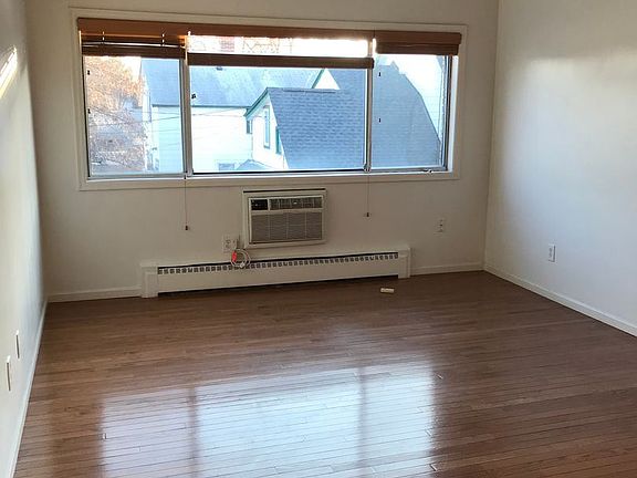2nd image of 3627 Nicollet Ave APT 304