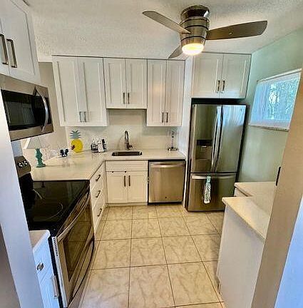 5th image of 2615 Garden Drive S #101