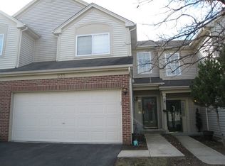 233 Nicole Dr UNIT D, South Elgin, IL 60177