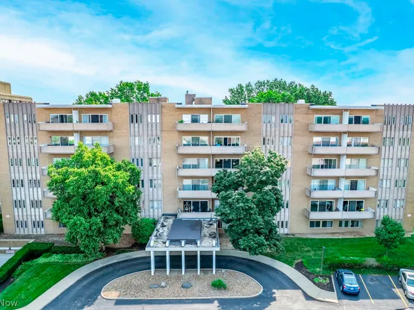 3167 Linden Rd APT 110, Rocky River, OH 44116