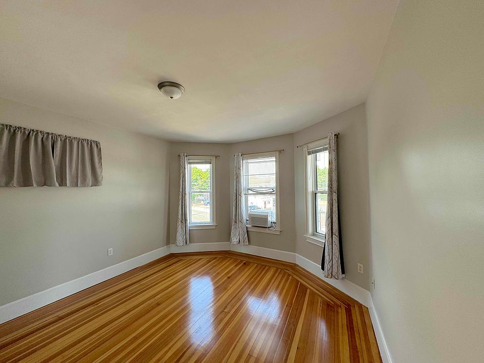 Big bedroom 1