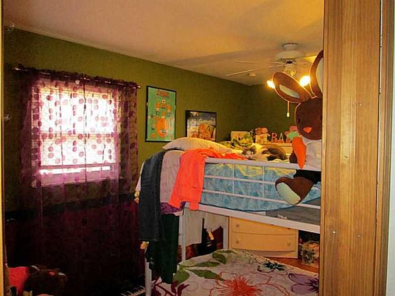 3rd image of 11012 E Monroe Ct