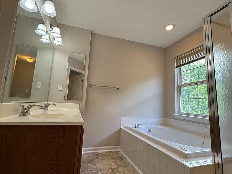 4003 Fountain Bridge Ct — Photo 14