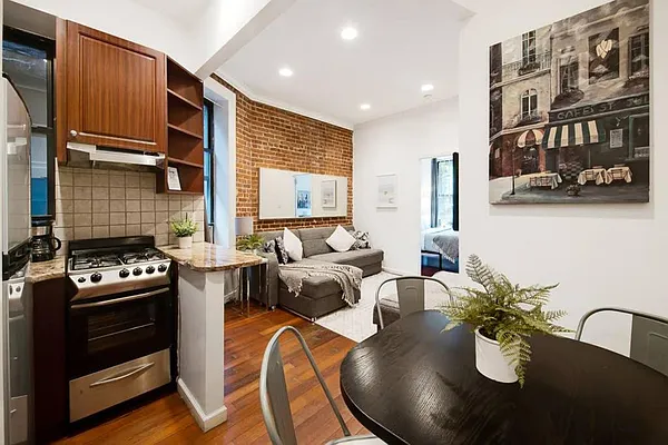 Rented by CNYC Apartments | media 27
