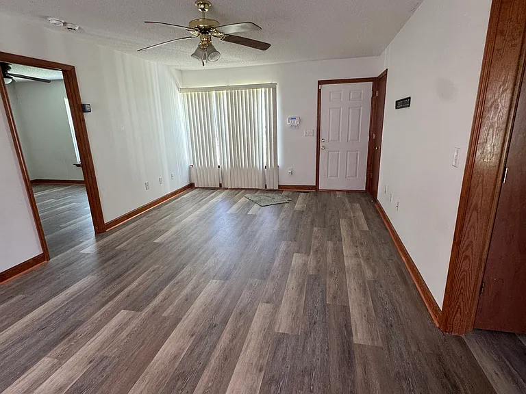 2497 Troy Ct — Photo 5
