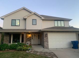 1305 Meyer Ct, Homewood, IL 60430