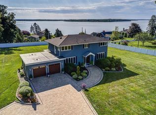 1258 Warwick Neck Ave, Warwick, RI 02889