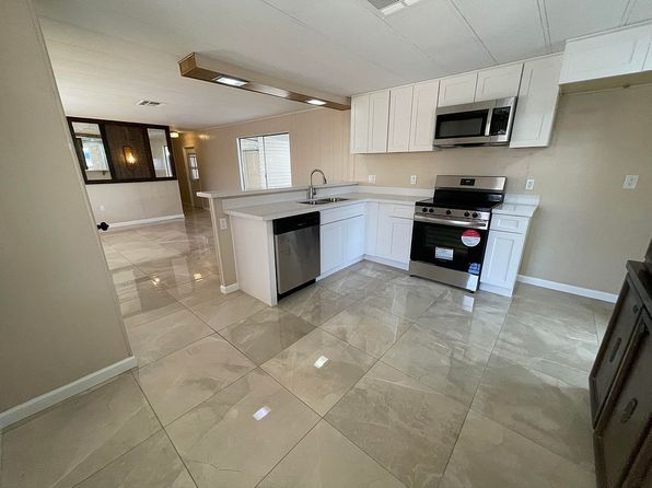 646 N 68th Ln #141, Phoenix, AZ 85043