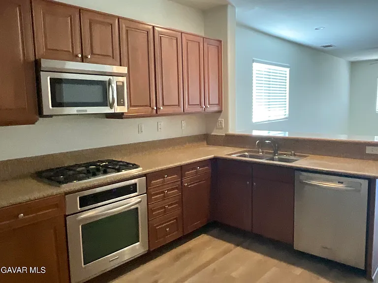 6126 W Avenue K1 — Photo 10