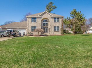 15463 Trail Ct, Spring Lake, MI 49456