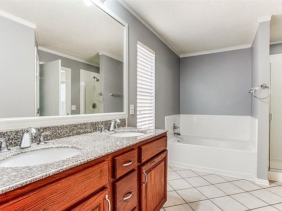 3rd image of 3325 Bentgate Ct