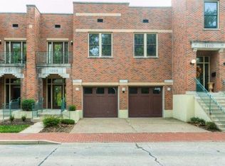 1208 S Main St, Saint Charles, MO 63301