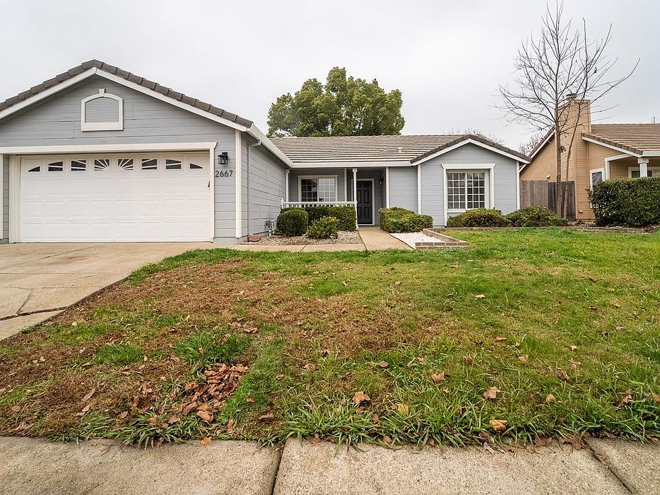 1st image of 2667 Drummond Dr