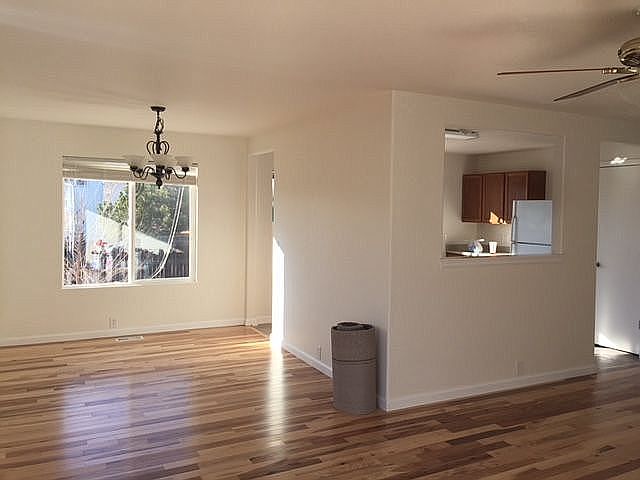2nd image of 11325 Jasmine St