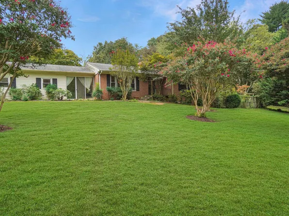 13004 Chestnut Oak Dr, Gaithersburg, MD 20878