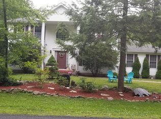 2570 Country Club Dr, Tobyhanna, PA 18466