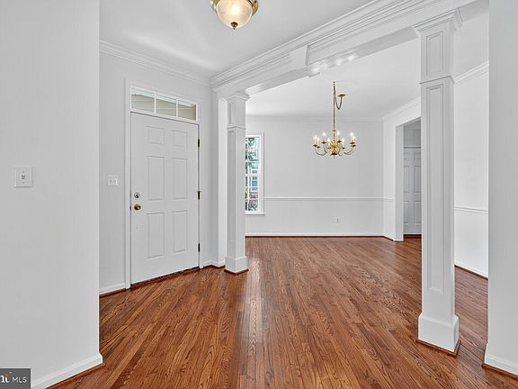 4th image of 7011 Lawnwood Ct