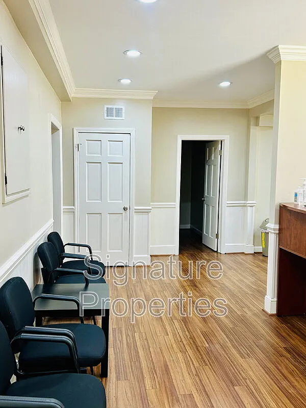 Studio, 1.5 bath, $2,200 — Photo 4
