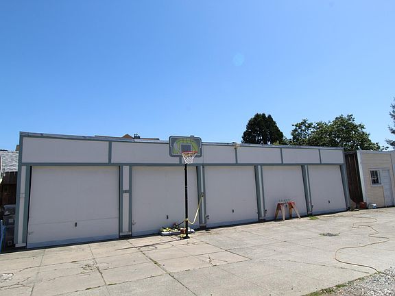 2nd image of 1344 Park Ave #2