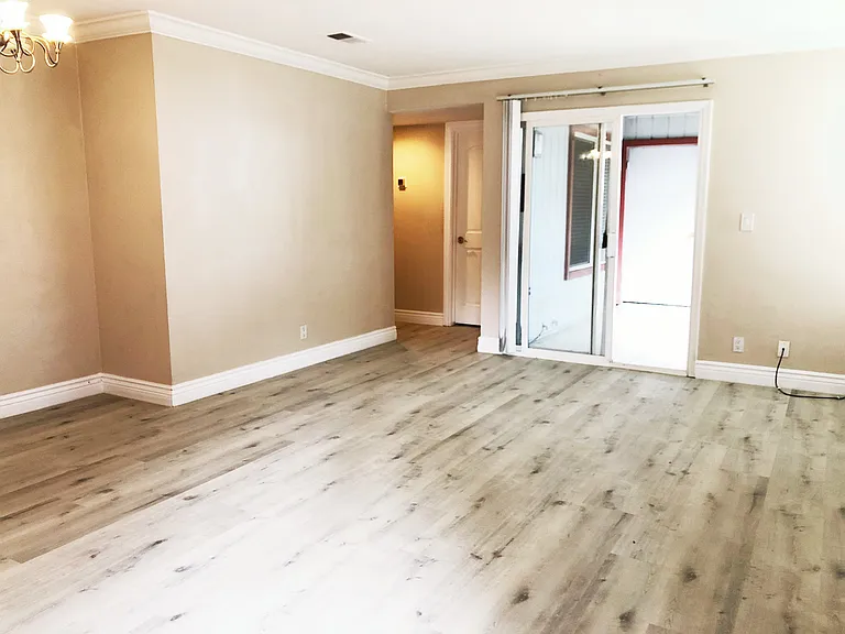 106 Rancho Dr #D — Photo 3