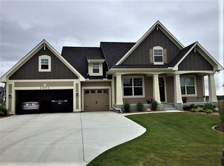 5270 Niagara Ln N, Plymouth, MN 55446