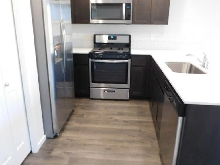 4737 Navigation Ave NE — Photo 7