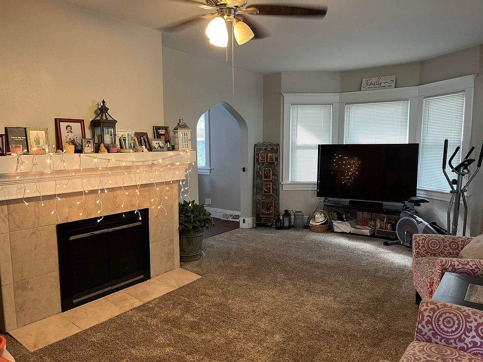 1010 Logan Ave, Waterloo, IA 50703 Zillow