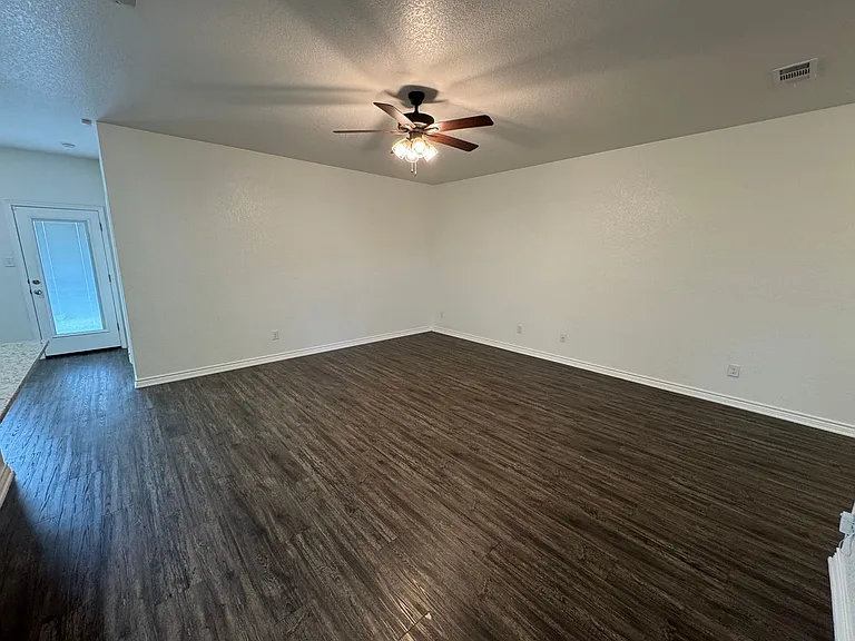 1417 Jasper Garden Ct — Photo 3
