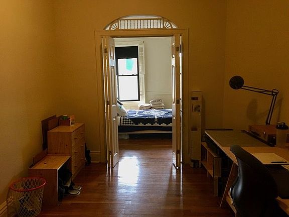 4th image of 532A Henry St APT 4R