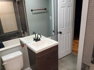 501 Richards St, Geneva, IL 60134